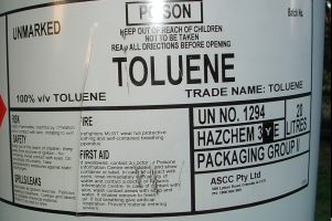 toluene.jpg (17053 bytes)